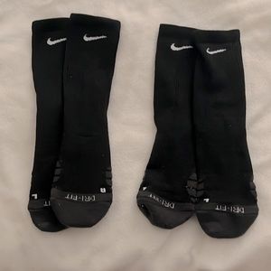 black nike socks
